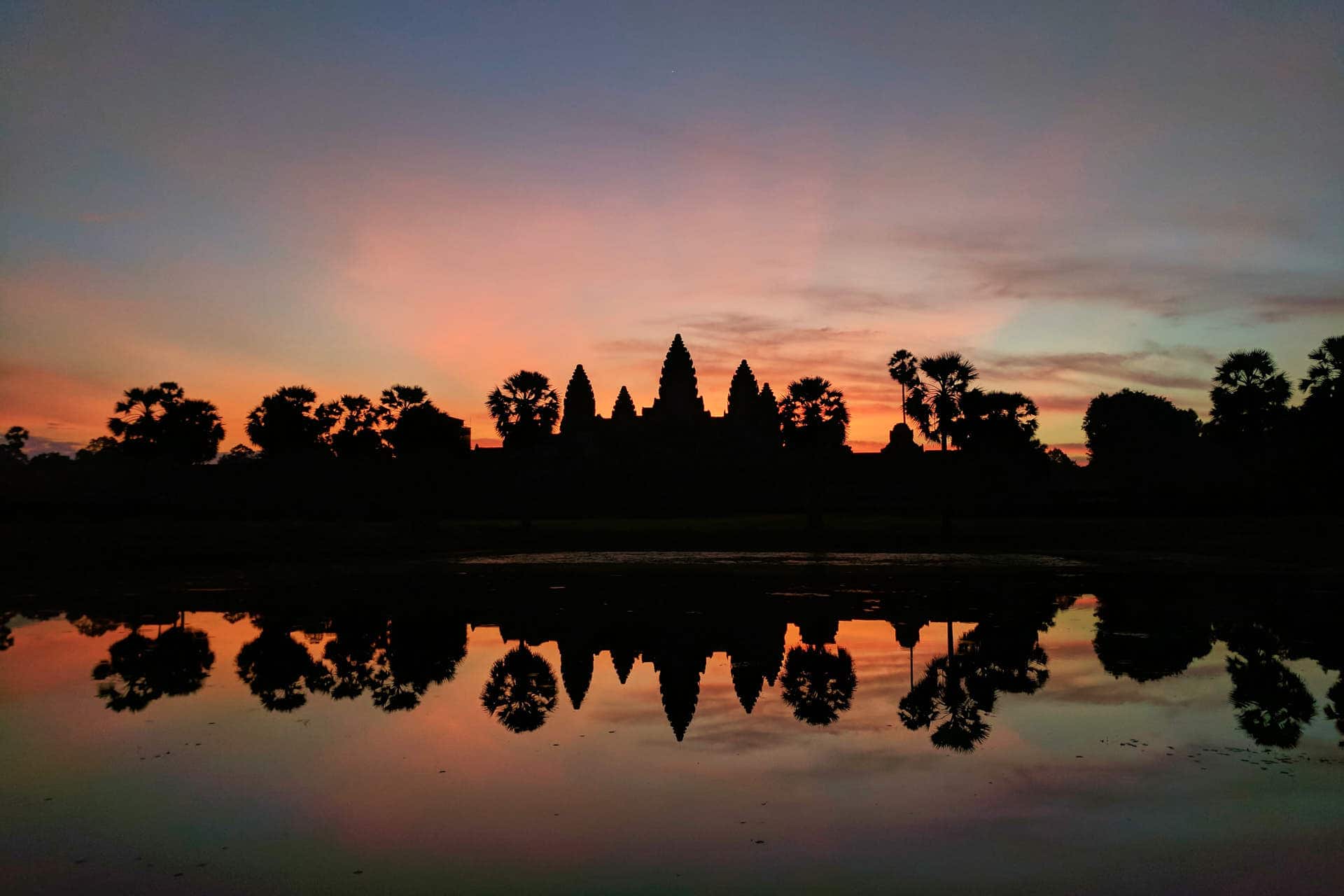 angkor-wat-sunset-cambodia